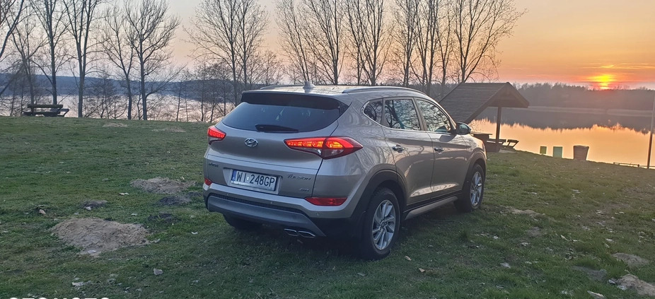 Hyundai Tucson cena 62000 przebieg: 251000, rok produkcji 2017 z Barczewo małe 326